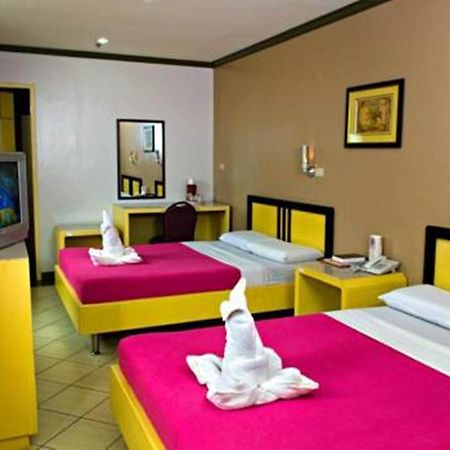 Riverside Inn Babuy Habitación foto