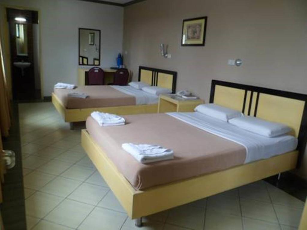 Riverside Inn Babuy Exterior foto